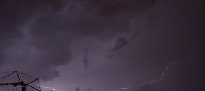 „Gewittermännchen“ am Abendhimmel „Gewittermännchen“ am Abendhimmel