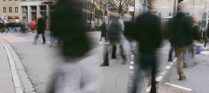 Streetfotos aus Erlangen und Nürnberg mit Tipps zur Ausrüstung und Technik in der Streetfotografie